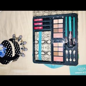 ULTA Gorgeous On The Go 61 PC COLLECTION